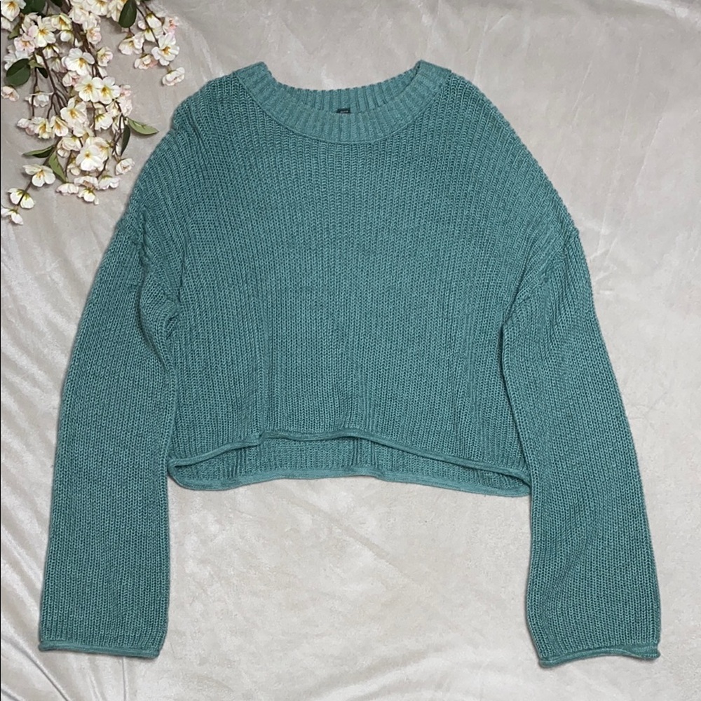 wild fable green cropped crew neck sweater